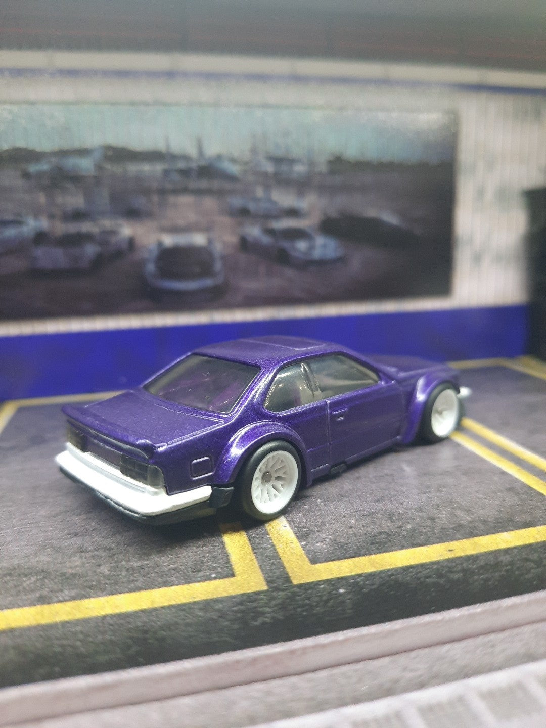 Hot Wheels CUSTOM Widebody BMW 635 CSI With Acrylic Display
