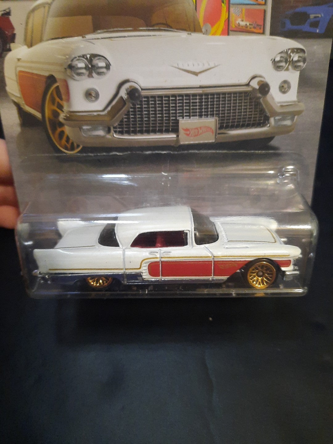 Hot Wheels Garage 3/10 ‘57 Cadillac Eldorado Brougham