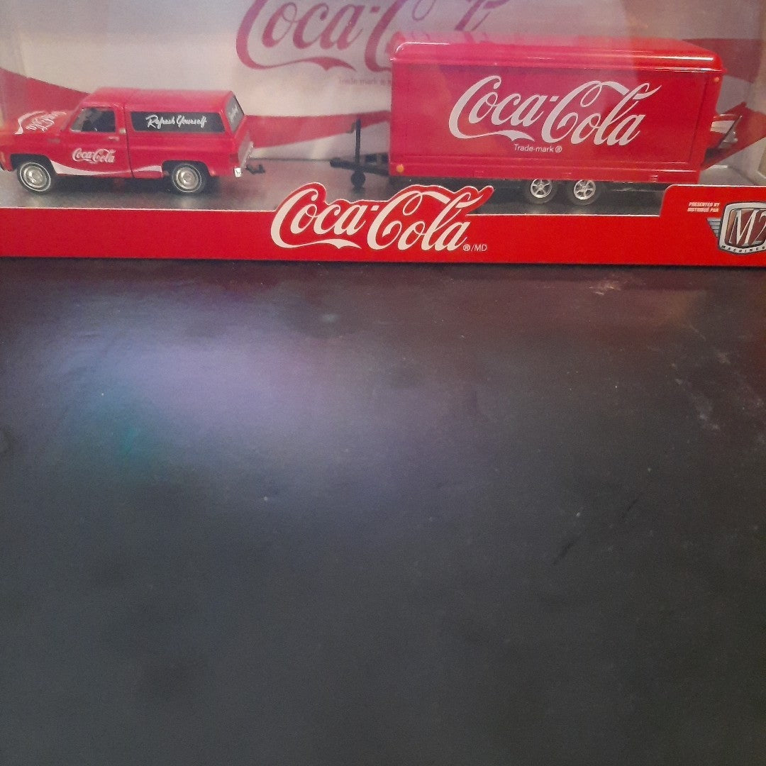 M2 Machines COCA COLA 1973 Chevy Cheyenne 10 & 1957 Chevy Sedan Delivery Gasser