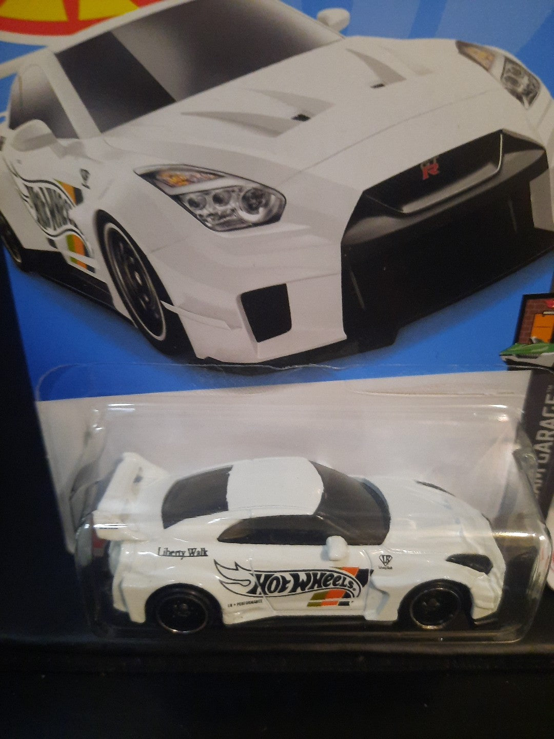 Hot Wheels LB-Silhouette Works GT Nissan 35GT-RR Liberty Walk GTR35 LBWK Blu/Wht
