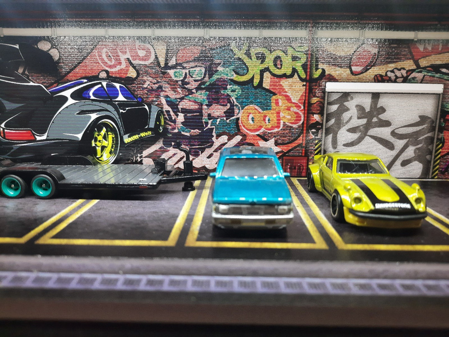 Hot Wheels Custom Nissan Hardbody With Trailered Datsun 240z Set