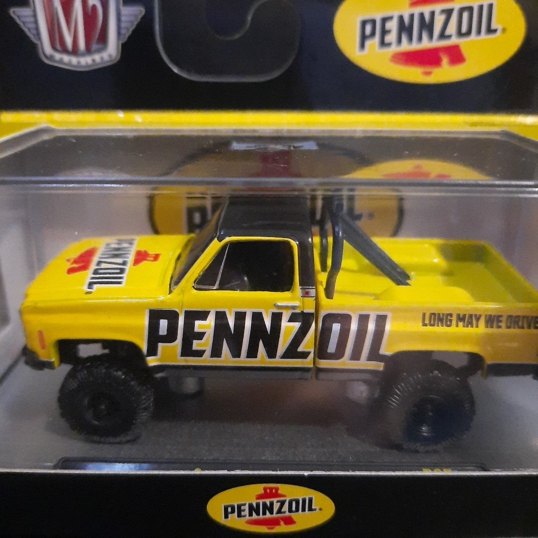 M2 Machines Pennzoil 1976 GMC Sierra Grande 15 4x4