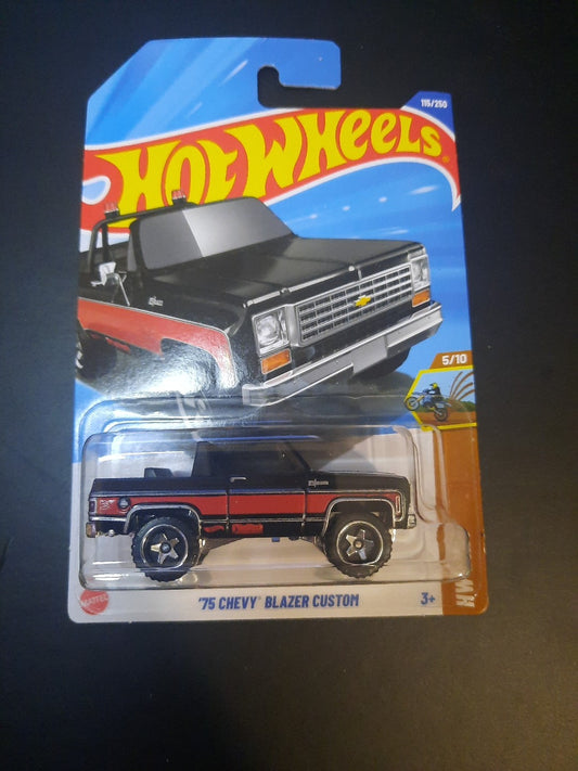 2025 Hot Wheels '75 Chevy Blazer Custom New