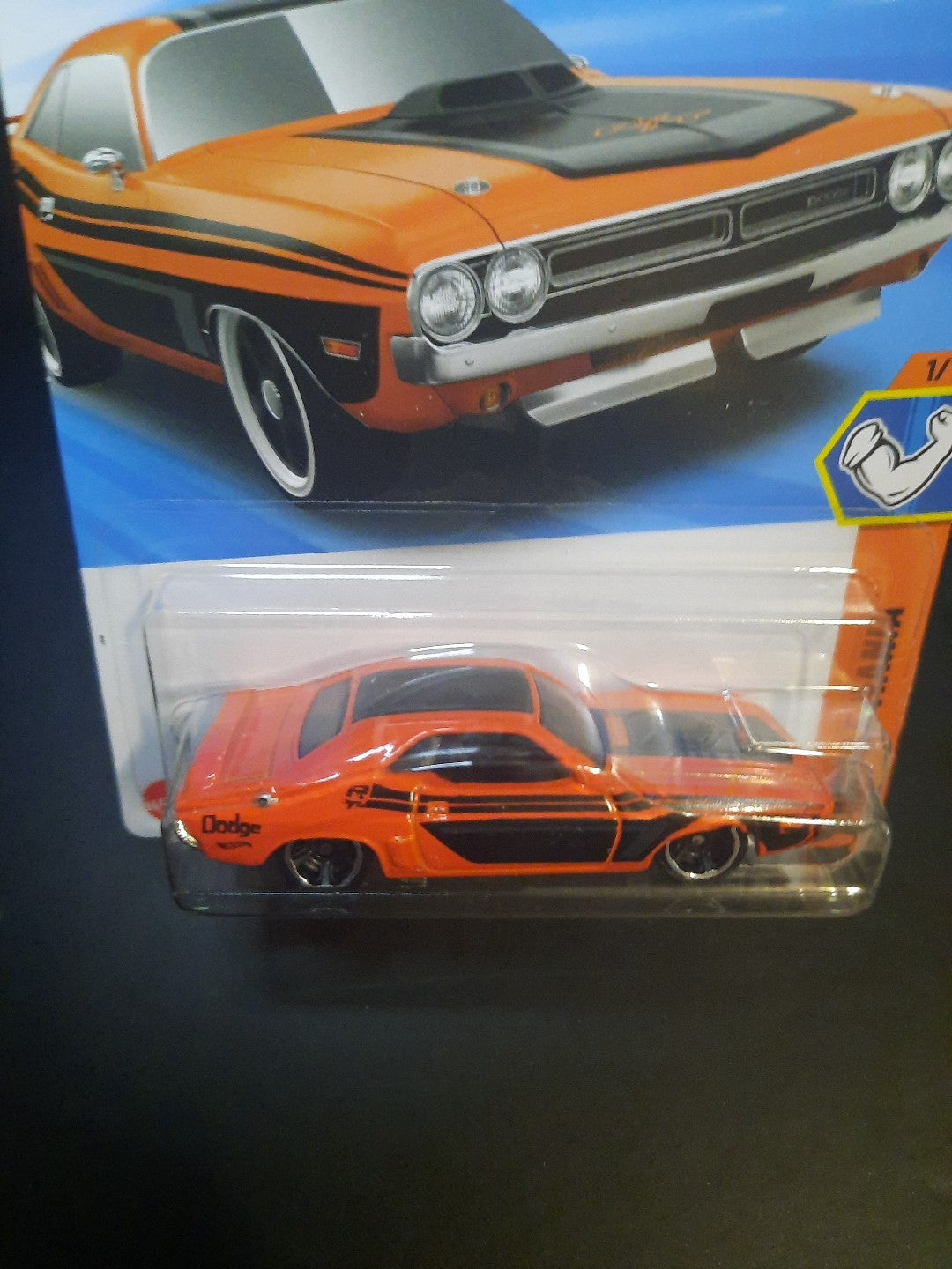 2025 Hot Wheels MUSCLE MANIA 1/10 '71 Dodge Challenger New 