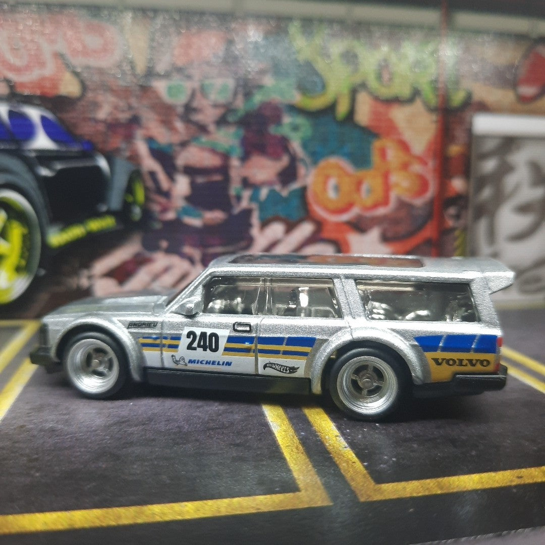 CUSTOM Volvo 240 Drift Wagon with Premium Wheels And Rubber Tires