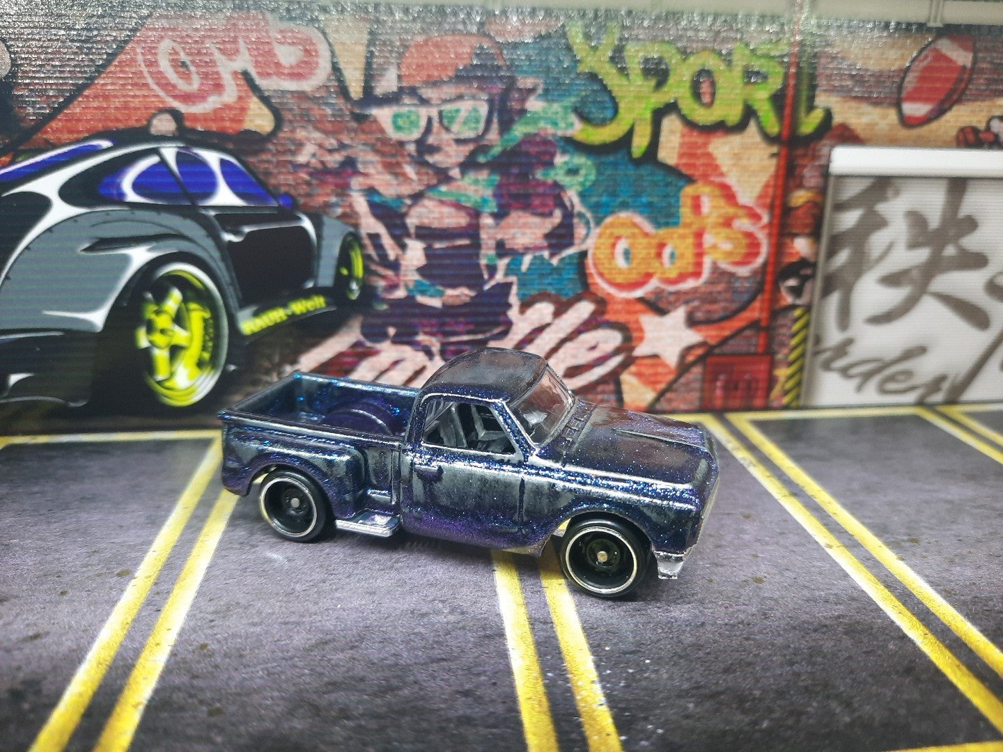 Hot Wheels Custom 69 Chevy Stepside With Display