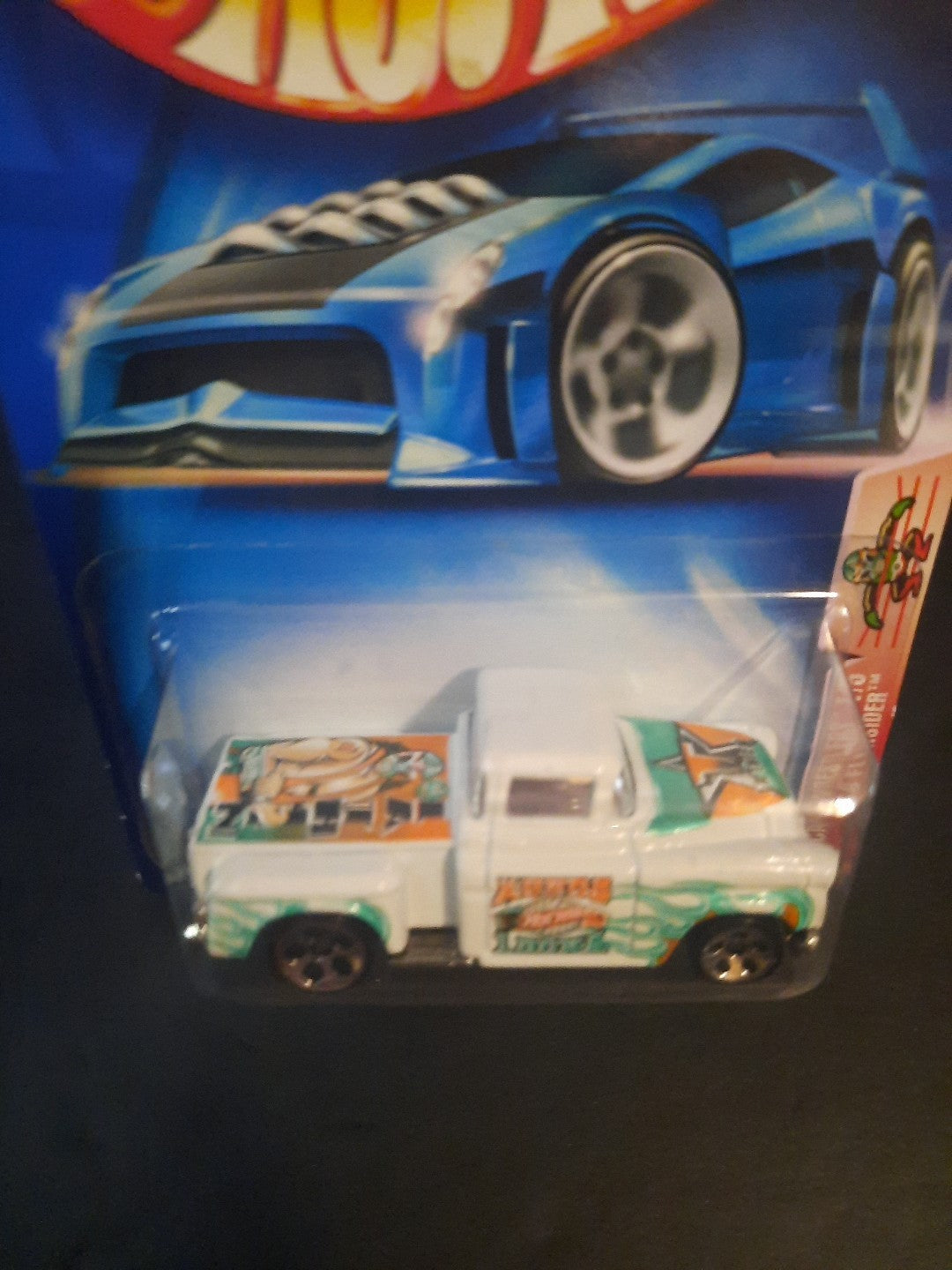 Hot Wheels 2003 Radical Wrestlers White ‘56 Flashsider #90 