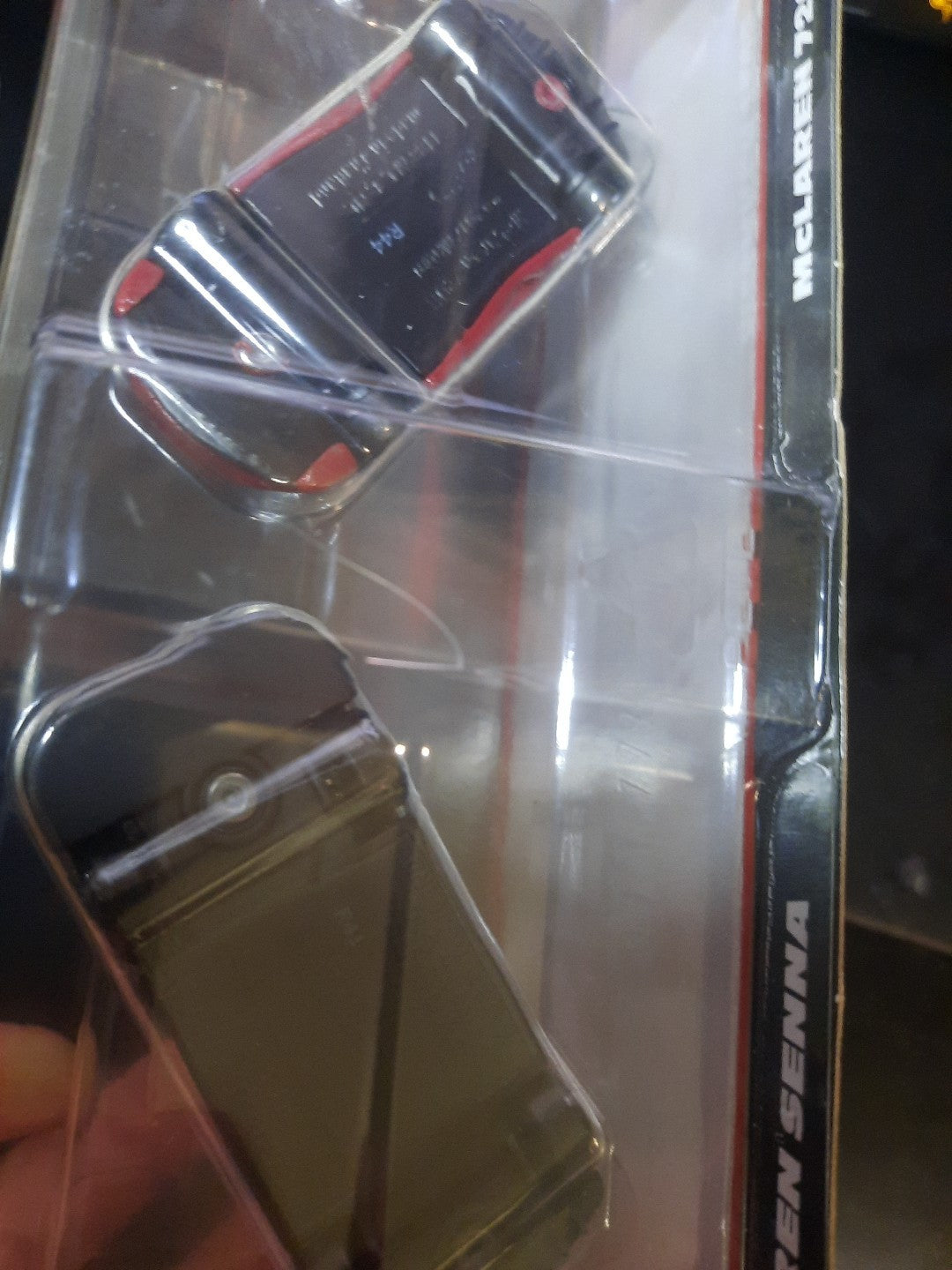 Hot Wheels Premium Car Culture 2-Pack McLaren Senna and McLaren 720S Cracked 