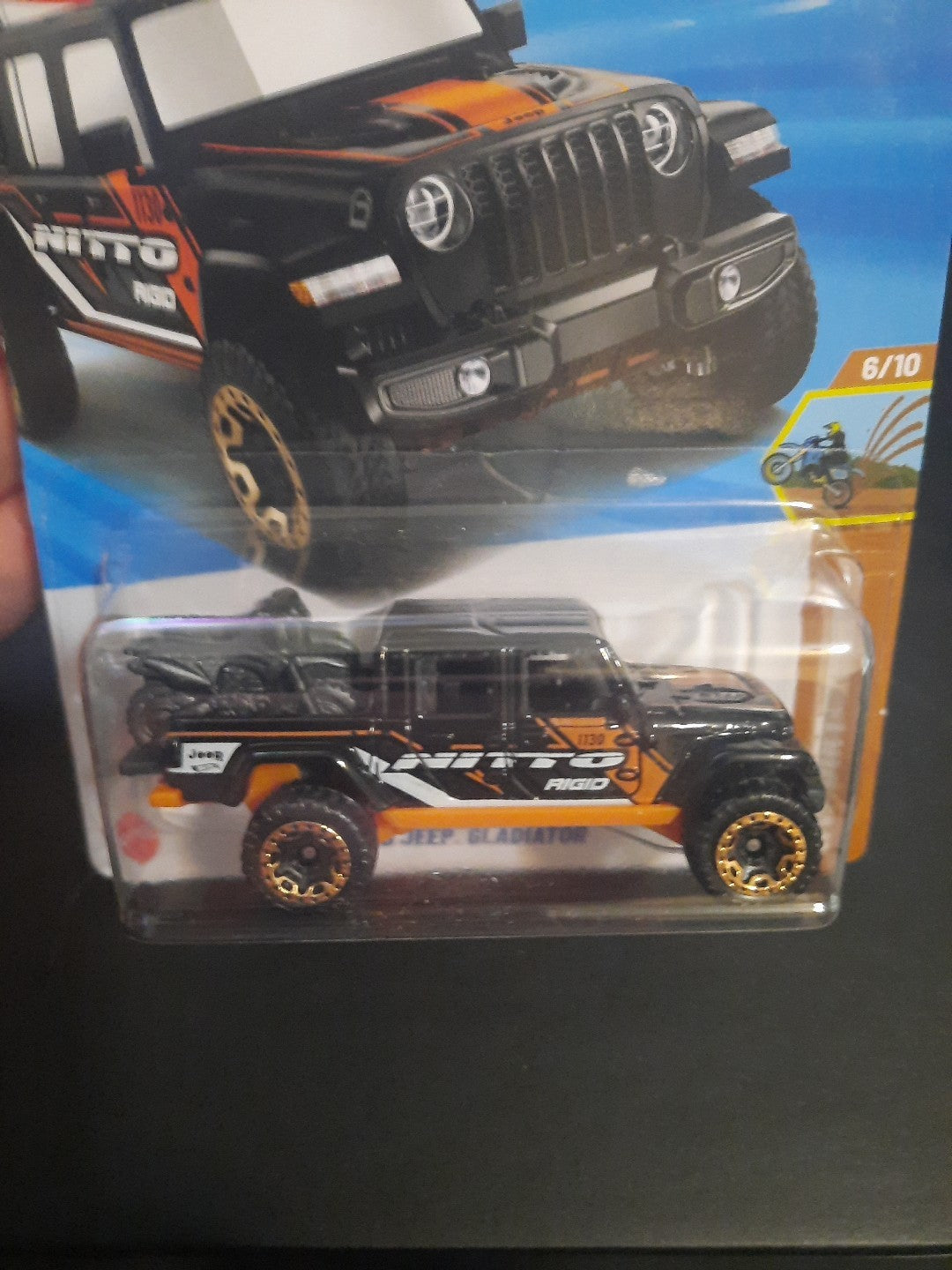 2025 Hot Wheels ‘20 Jeep Gladiator hw Dirt New Box Ships
